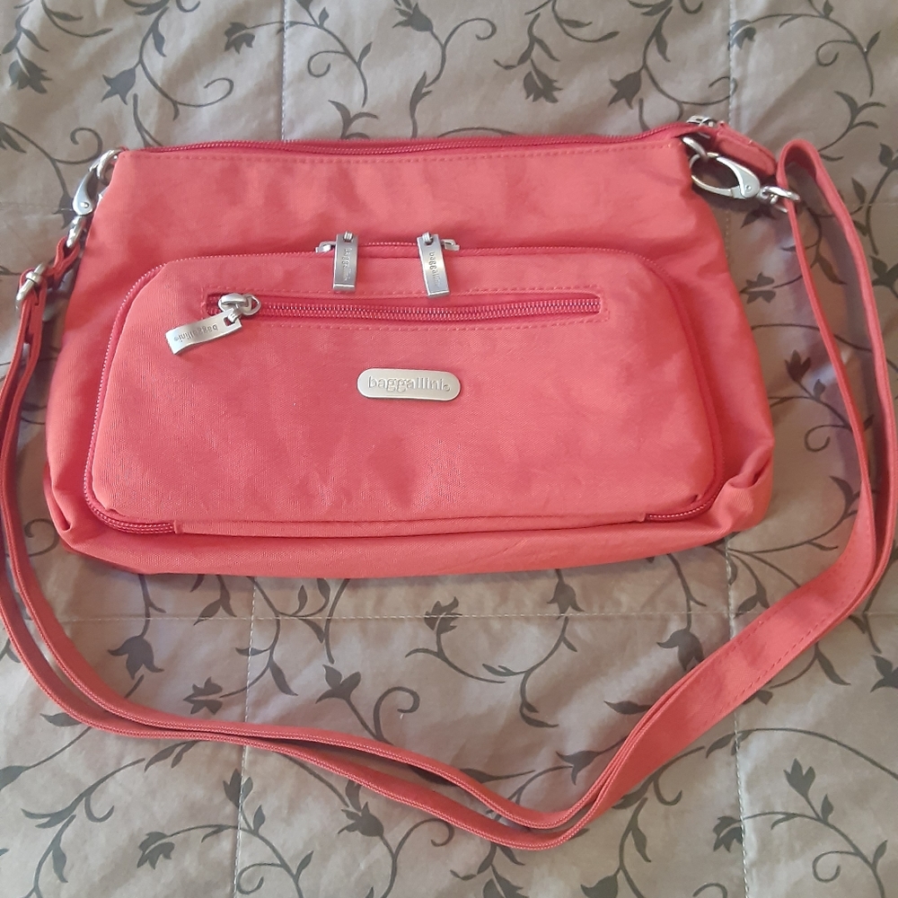 Baggallini convertible bag